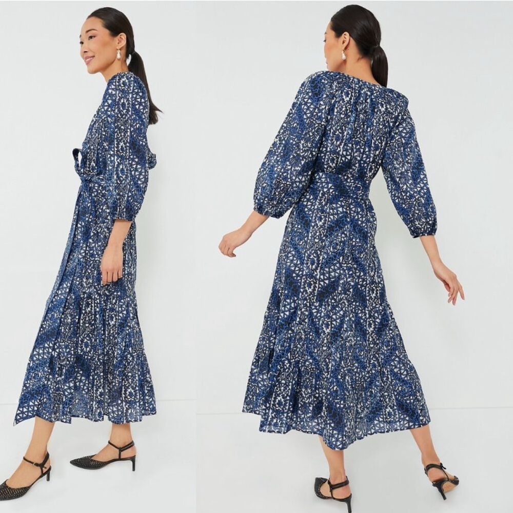 Tuckernuck “Montecito” Blue and White Long Sleeve Dress size Medium